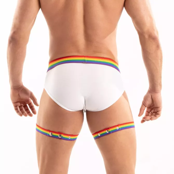 Le Nouveau Harnais De Cuisse Pride Par TOF Paris