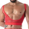 porte jarretelles rouge en tant que crop top