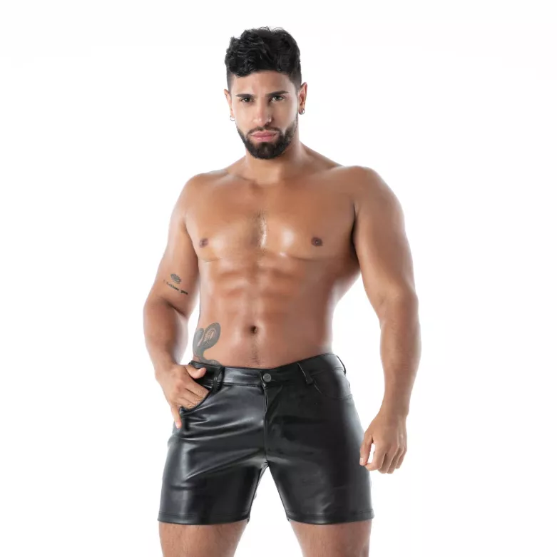 leather short
