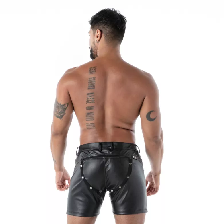 kinky backless short