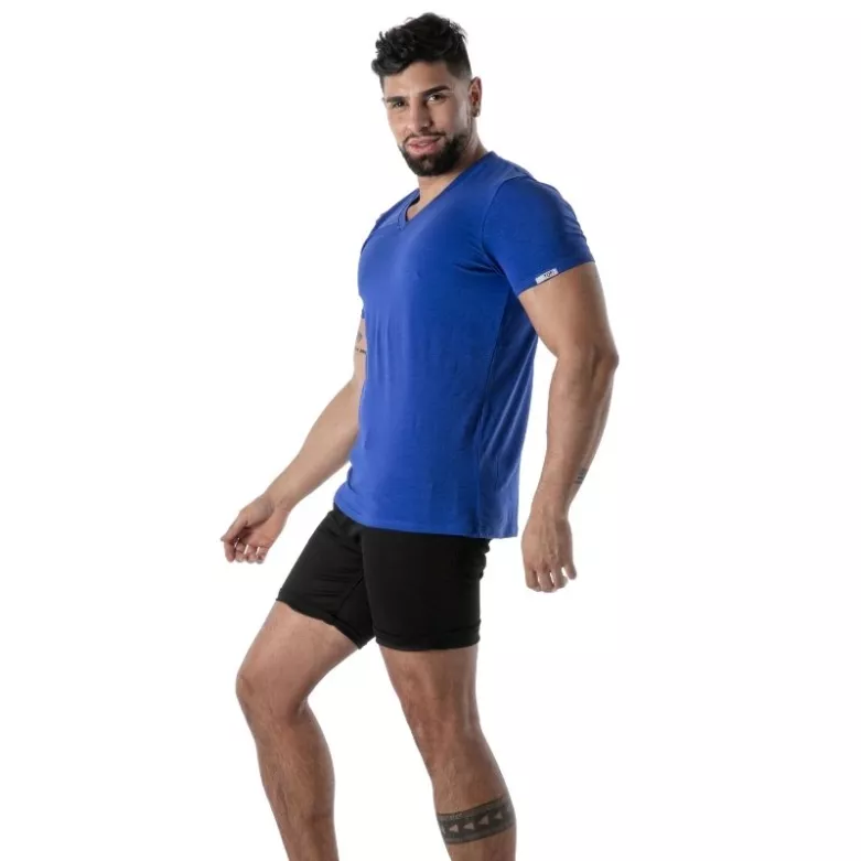 Colored V-Neck T-Shirt in Blue - Men’s Casual & French Style | TOF Paris